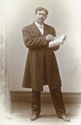 Compton in London 1912